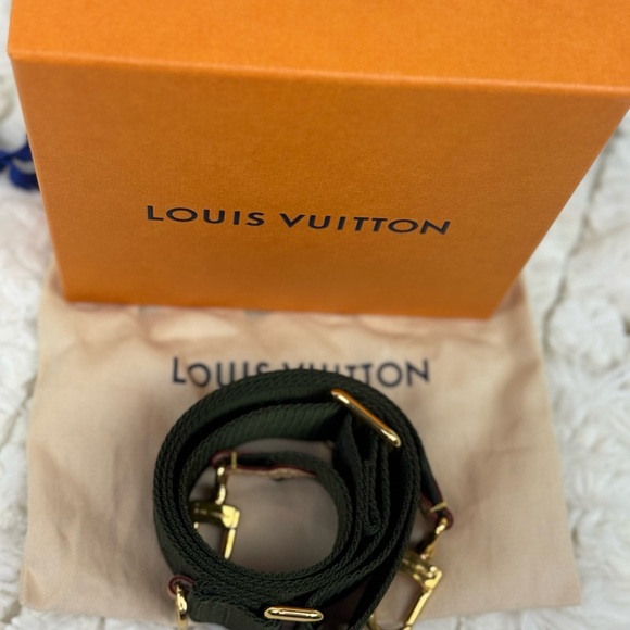 Louis Vuitton Authentic Olive Crossbody Strap with Gold Accents - Picture 3 of 12